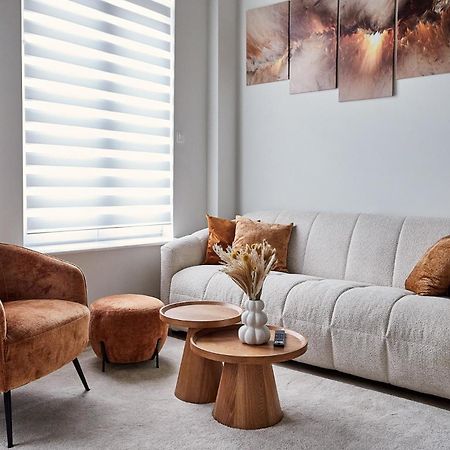 Urban Chic Apartment In The Heart Of Mechelen Exterior photo