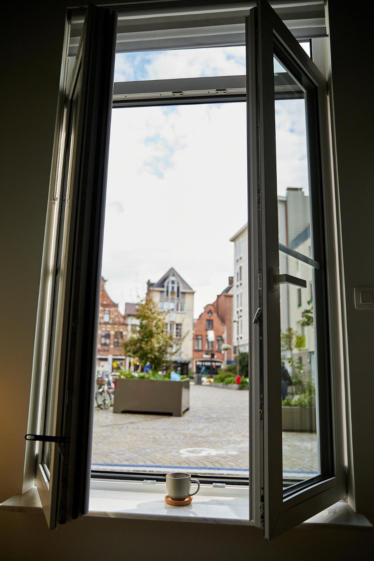 Urban Chic Apartment In The Heart Of Mechelen Exterior photo